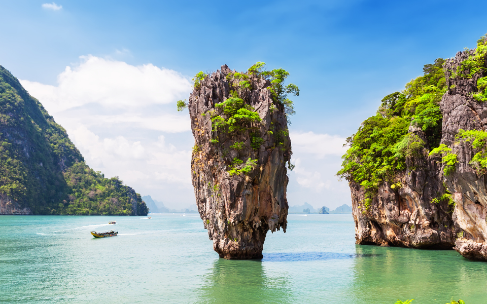 Travel smart in Thailand with vaccine advice, essential tests, and health tips from Regis Medical Singapore GP Doctors.
