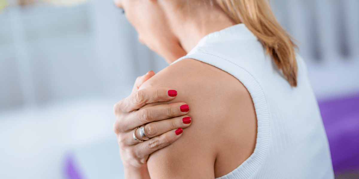 What to Do When Frozen Shoulder Pain Starts